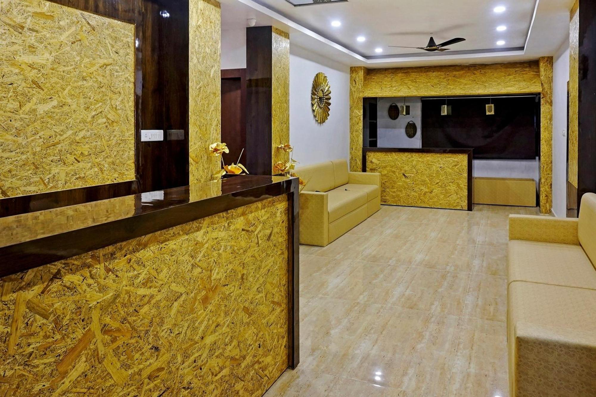 בהופאל Collection O Gauri Shree Hotel מראה חיצוני תמונה