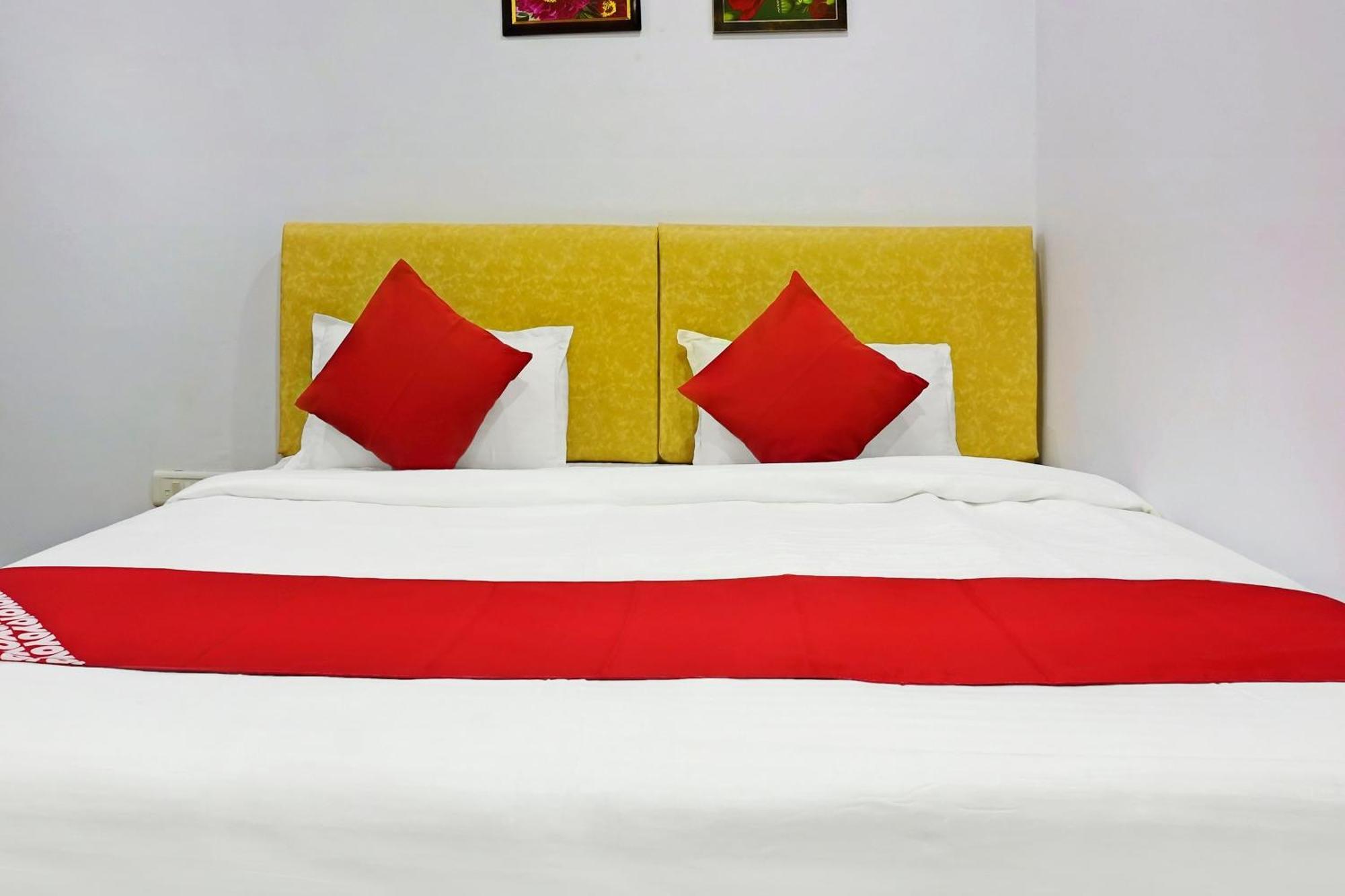 בהופאל Collection O Gauri Shree Hotel מראה חיצוני תמונה