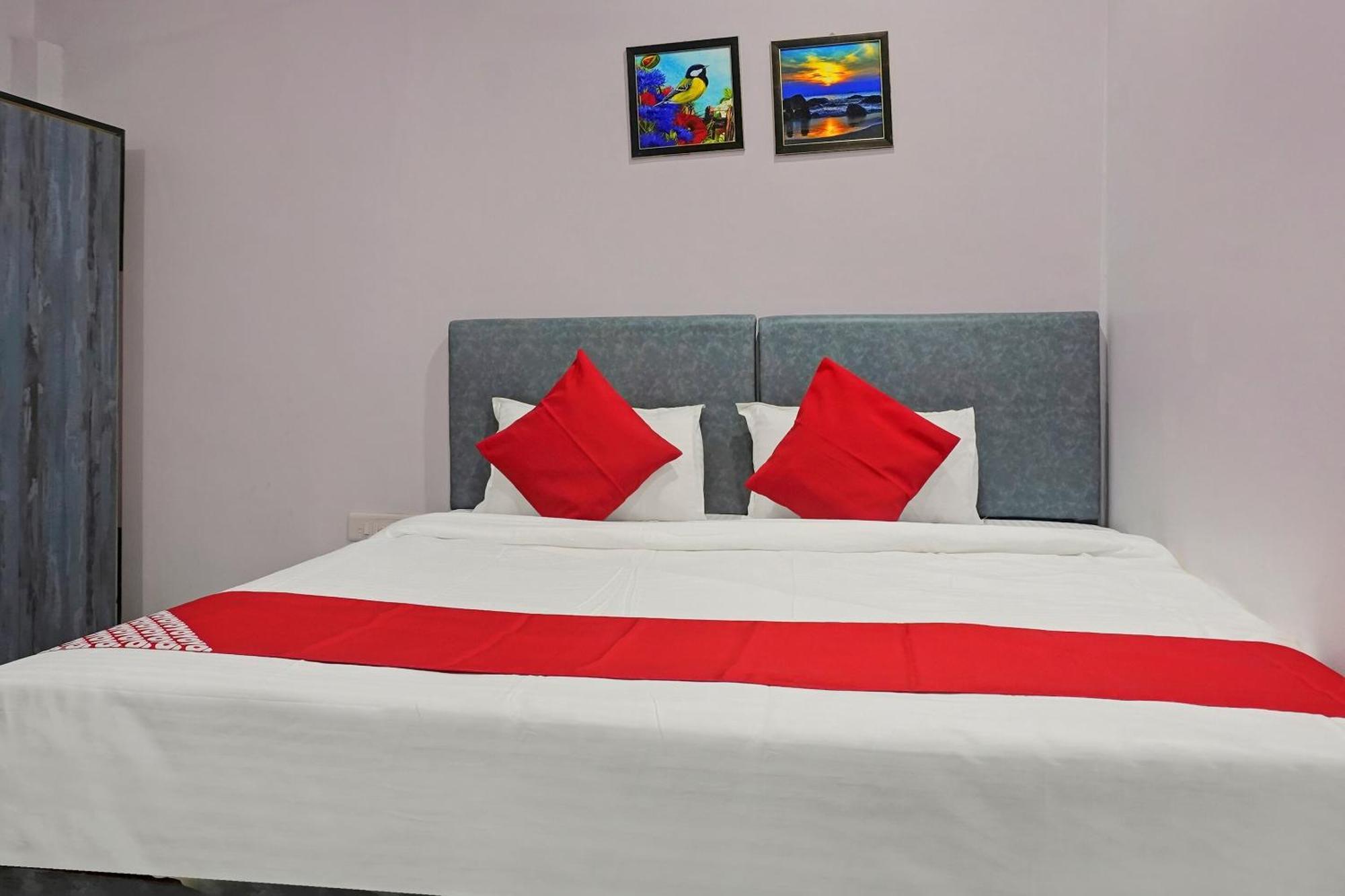 בהופאל Collection O Gauri Shree Hotel מראה חיצוני תמונה